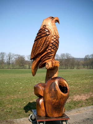 Adler mit Pflanzk�bel - Eiche 04